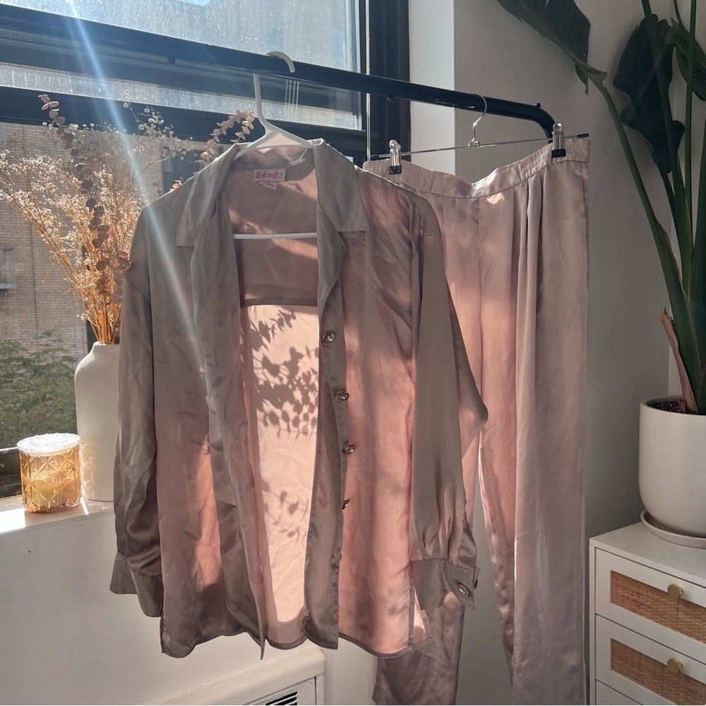 2 piece stunning satin sleep set